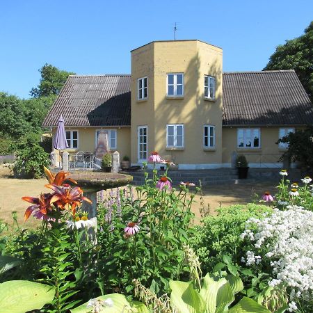 Hotel Okker Gokker Garden Allingåbro Exterior foto